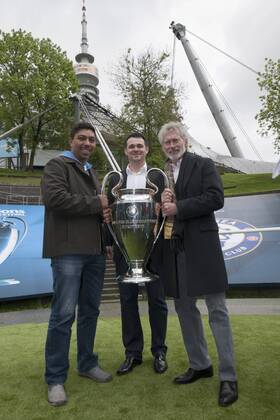 Eröffnung des Champions Park im Olympiapark. München 16.05.2012 Im Bild: v.links Giovane Elber, Willy Sagnol, Paul Breitner