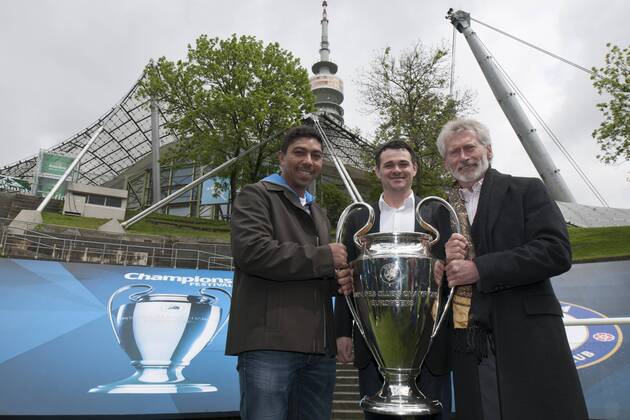 Eröffnung des Champions Park im Olympiapark. München 16.05.2012 Im Bild: v.links Giovane Elber, Willy Sagnol, Paul Breitner
