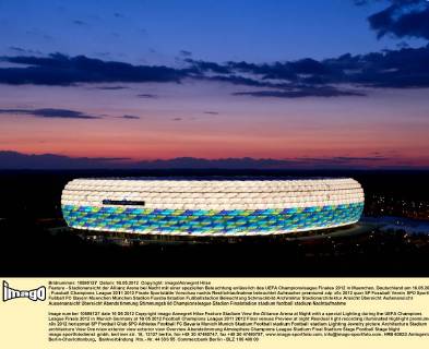 Feature - Stadionansicht der Allianz Arena bei Nacht mit einer speziellen Beleuchtung anlässlich des UEFA Championsleague Finales 2012 in Muenchen, Deutschland am 16.05.2012,