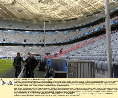 18.05.2012, Fussball Champions-League Finale 2012, das Stadion (Allianz-Arena) in München. Die Südtribüne, in der bei den Bayernheimspielen die Bayern-Ultras ihren Stehplatz haben, ist mit Stühlen versehen, die Wellenbrecher wurden abgebaut und die gesamten Gitter zum Innenraum abgebaut.