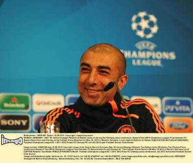 MUNICH, GERMANY - MAY 18: Interim manager Roberto Di Matteo looks on during the Chelsea press conference, ahead of the UEFA Champions League Final between FC Bayern Muenchen and Chelsea at the Fußball Arena München on May 18, 2012 in Munich, Germany. Local Caption Roberto Di Matteo  000000000
