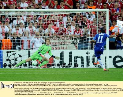 München, 19.05.2012 - UEFA Champions League 2011 2012 - Finale - FC Bayern München vs FC Chelsea London - Didier Drogba - Manuel Neuer - Tor 3:4 