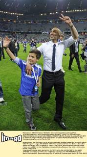 19.05.2012, München - UEFA Champions League 2011 2012 - Finale - FC Chelsea London - Roberto Di Matteo mit seinem Sohn 
