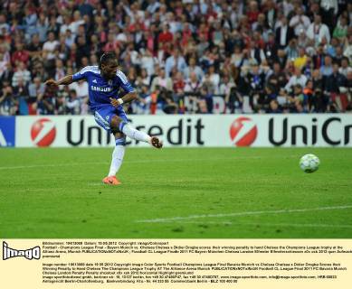 Football - Champions League Final - Bayern Munich vs. Chelsea Chelsea s Didier Drogba scores their winning penalty to hand Chelsea the Champions League trophy at the Allianz Arena, Munich 