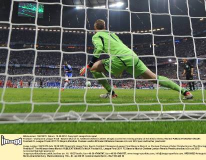 Football - Champions League Final - Bayern Munich vs. Chelsea Chelsea s Didier Drogba scores the winning penalty at the Allianz Arena, Munich 