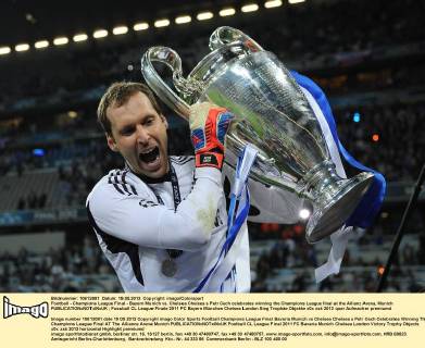 Football - Champions League Final - Bayern Munich vs. Chelsea Chelsea s Petr Cech celebrates winning the Champions League final at the Allianz Arena, Munich 