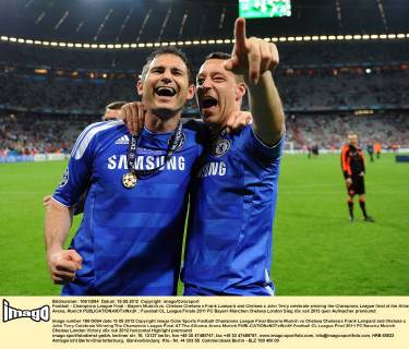 Football - Champions League Final - Bayern Munich vs. Chelsea Chelsea s Frank Lampard and Chelsea s John Terry celebrate winning the Champions League final at the Allianz Arena, Munich 