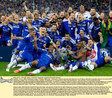 Football - soccer: UEFA Champions League, FC Bayern Muenchen - Chelsea FC, Chelsea celebrate after they won over FC Bayern Munchen on penalty shoot-out during the UEFA Champions League Final at the Allianz Arena. (Hinweis: Verwendung nur in Deutschland, Österreich oder Schweiz - only Germany, Austria and Switzerland) xHOCHxZWEIx xPropagandax 