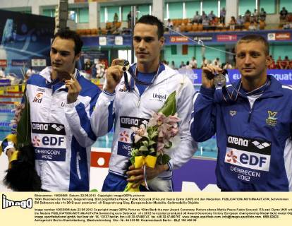 100m Ruecken der Herren, Siegerehrung. Bild zeigt Mattia Pesce, Fabio Scozzoli (ITA) und Vaeriy Dymo (UKR) mit den Medaillen. 