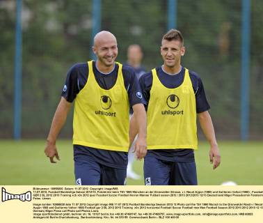 11.07.2012, Fussball Bundesliga Saison 2012 13, Fototermin beim TSV 1860 München an der Grünwalder Strasse, v.l. Necat Aygün (1860) und Guillermo Vallori (1860)