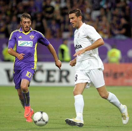 01.08.2012 Maribor(Slovenia) NK Maribor - F91 Dudelange Uefa Champions League 3rd leg qualify men s football Jean-Sebastien Legros(r) F91 Dudelange and Agim Ibraimi(L) NK Maribor : 