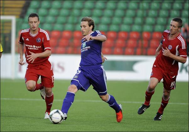 Lucas Biglia (RSC Anderlecht) FOOTBALL : FK Ekranas vs RSC Anderlecht - - Ligue des Champions - Qualifications - 08 08 2012 PhotoNews Panoramic 