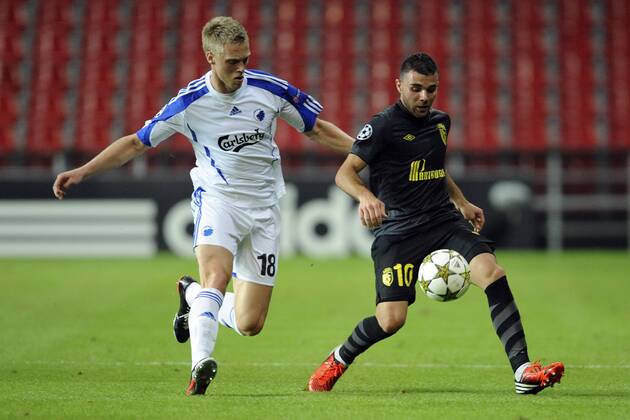 Nicolai Jorgensen (Copenhague) vs Marvin Martin (Losc) FOOTBALL : FC Copenhague vs Losc - tour preliminaire Champions League - 21.08.2012 JBAutissier Panoramic 