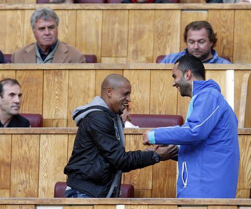 FC Spartak MOSCOW - SK Fenerbahce Istanbul, Roberto Carlos (L) and Semih Senturk (R) 