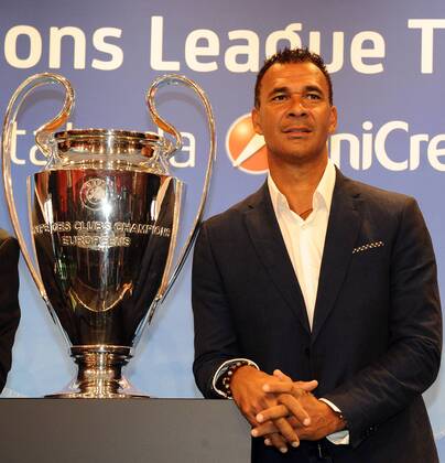 Mailand, Präsentation der Trophäe der UEFA Champions League - Im Bild: Ruud Gullit 