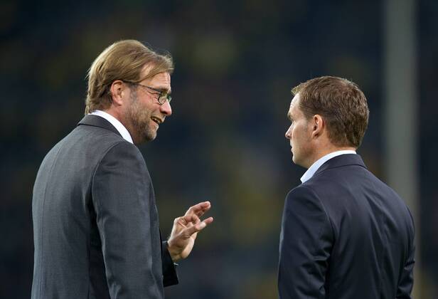 Cheftrainer Jürgen KLOPP (DOR) im Gespräch mit Cheftrainer Frank DE BOER (r AMS) Fussball international - UEFA Championsleague Saison 2012 2013, Gruppenphase: Borussia Dortmund - Ajax Amsterdam in Dortmund, Deutschland am 18.09.2012,