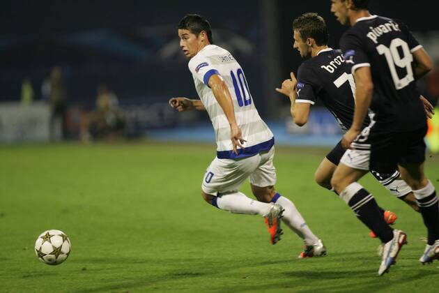Zagreb, 18.09.2012., Stadion Maksimir - UEFA Champion League 2012 13 season, Group A GNK Dinamo (blue) - FC Porto (white) James Rodrigues (10) and Marcelo Brozovic and Josip Pivaric