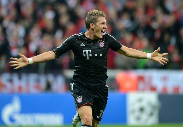 FUSSBALL CHAMPIONS LEAGUE SAISON 2012 2013 GRUPPENPHASE FC Bayern Muenchen - FC Valencia 19.09.2012 Jubel nach dem Tor zum 1:0 von Bastian Schweinsteiger (FC Bayern Muenchen) 