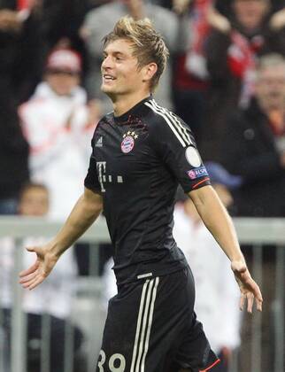 München , Champions League Bayern München vs. FC Valencia Jubel Toni Kroos ( Bayern )