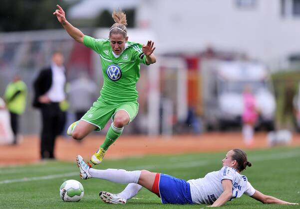 27.09.2012 - UEFA WOMEN CHAMPIONS LEAGUE SEASON 2012 2013 -- UNIA RACIBORZ - VFL WOLFSBURG -- ANNA BLASSE, DONATA LESNIK -  20120927LUK054