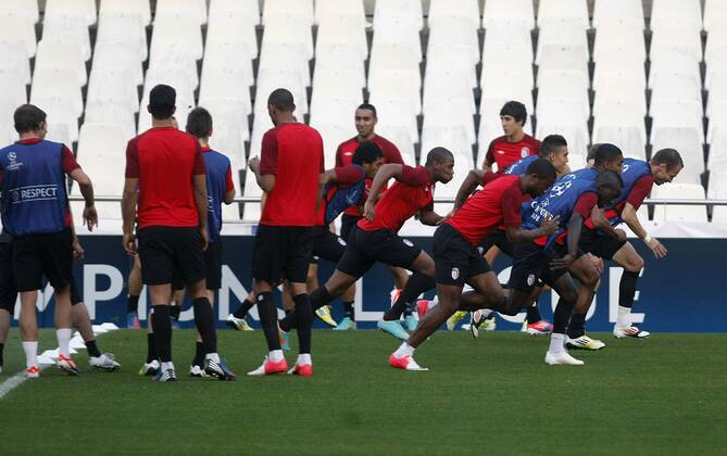 01.10.2012, Valencia - UEFA Champions League 201272013 - Training - Lille OSC LOSC - 