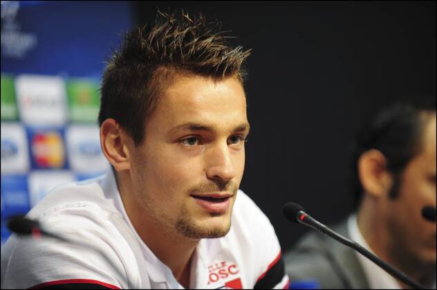 Mathieu Debuchy - LOSC- Pressekonferenz Lille OSC LOSC - Champions League - 01 10 2012 JBAutissier Panoramic 