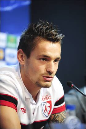 Mathieu Debuchy - LOSC- Pressekonferenz Lille OSC LOSC - Champions League - 01 10 2012 JBAutissier Panoramic 