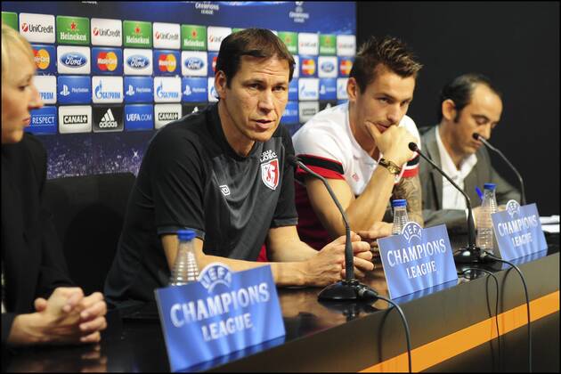 Rudi Garcia - Trainer LOSC Mathieu Debuchy - Pressekonferenz Lille OSC LOSC - Champions League - 01 10 2012 JBAutissier Panoramic 