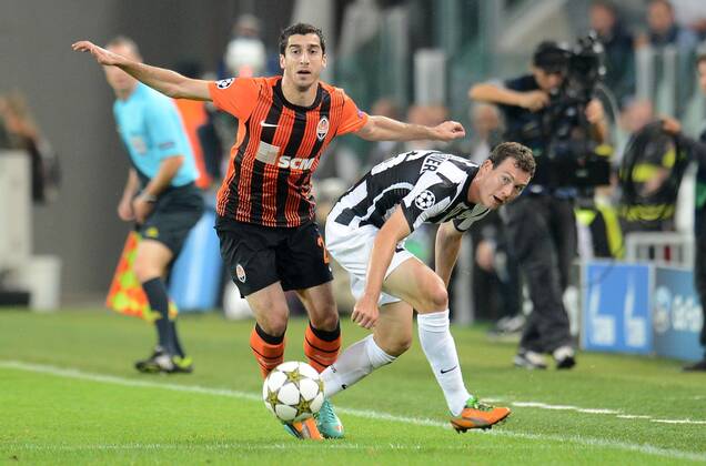 Football - soccer: UEFA Champions League, Juventus Turin - Shakhtar Donetsk, : mkhitaryan e Stephan Lichtsteiner (Hinweis: Verwendung nur in Deutschland - only Germany) xHOCHxZWEIx xItalyxPhotoxPressx 