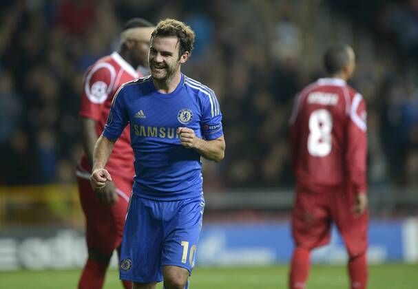 02-10-2012: Champions League, FC Nordsjaelland (FCN) - Chelsea FC: Juan Mata, Chelsea FC. scores to 2-0 