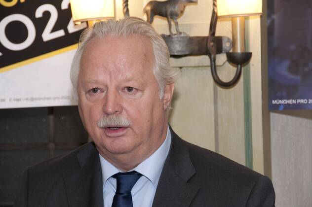 München, Presseinformation zu München PRO22 Olympische und Paraolympische Winterspiele 2022, Mario Schmidbauer CSU Stadtrat im Ratskeller