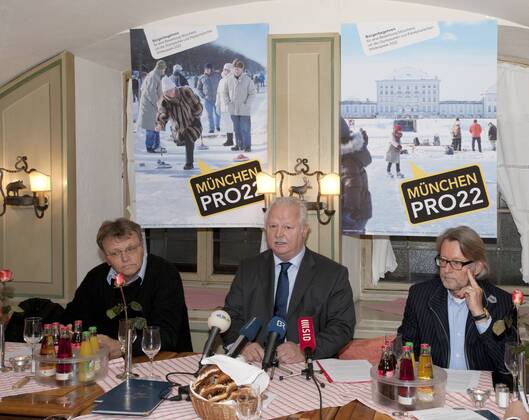 München, Presseinformation zu München PRO22 Olympische und Paraolympische Winterspiele 2022, Hans-Ulrich Hesse, Vorsitzender des Bayerischen Landes-Sportsverband e. V. Kreis München, Mario Schmidbauer CSU Stadtrat und Prof. Knut Föckler Vorstand des gemeinnützigen Foerdervereins KEINE MACHT DEN DROGEN e. V. im Ratskeller
