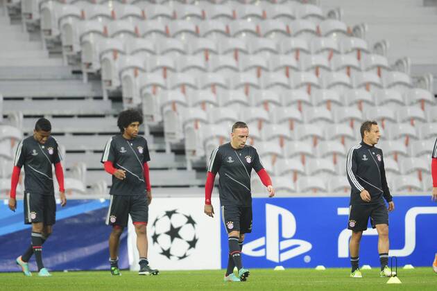 Franck Ribery - Dante FOOTBALL : entrainement du Bayern de Munich - Champions League - 22 10 2012 JBAutissier Panoramic 