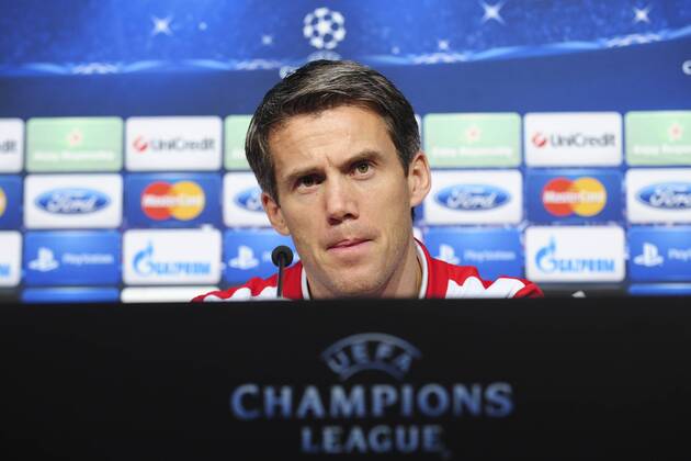 Mickael Landreau FOOTBALL : Conference de presse de Lille - Champions League - 22 10 2012 JBAutissier Panoramic 