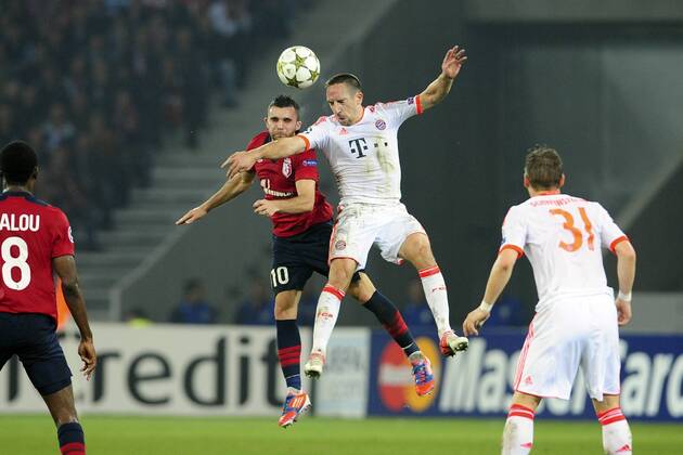 Marvin Martin (Lille) vs Franck Ribery (Bayern) FOOTBALL : Lille vs Bayern de Munich - ligue des champions - 23 10 2012 JBAutissier Panoramic 