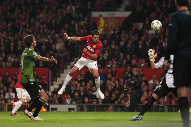 Football - Champions League - Manchester United vs. SC Braga Javier Chicharito Hernandez of Manchester United scores his second goal at Old Trafford 