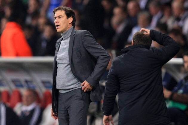 Rudi GARCIA (Trainer OSC Lille) enttäuscht, frustriert, Enttäuschung, Frust 23.10.2012 Fussball Champions League Vorrunde 3. Spieltag Gruppe F OSC Lille (Frankreich, France - FRA) - FC Bayern München (Deutschland - GER) Fussball Herren Saison 2012-2013