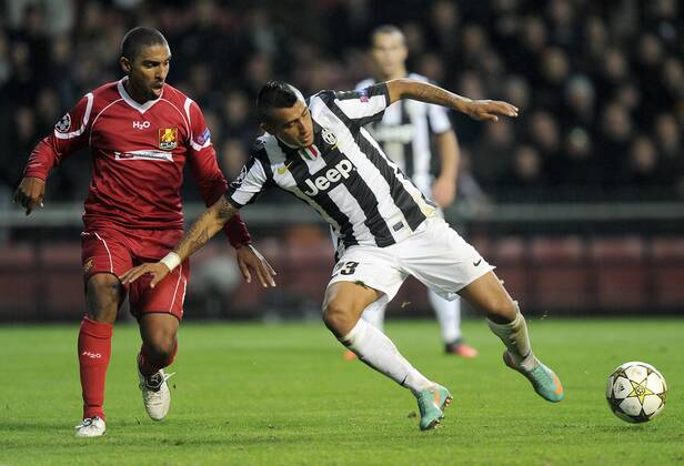 Champions League, FC Nordsjaelland (FCN)-Juventus Juve Turin 1:1 Patrick Mtiliga, FC Nordsjaelland FCN., Arturo Vidal, Juventus. 