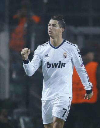 Cristiano RONALDO , Real 7 jubelt nach dem Tor zum 1-1 Jubel, Freude, Emotionen, Feiern, Lachen, jubelt, freuen, reisst die Arme hoch, ballt die Faust BORUSSIA DORTMUND - REAL MADRID C.F. ( - ) Fussball UEFA Champions League, Gruppenphase in Dortmund am 24.10.2012 CL Saison 2012 2013