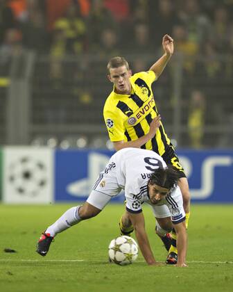 Dortmund, 24.10.2012, Signal-Iduna-Park Sami Khedira (Madrid), Sven Bender (BvB) Borussia Dortmund - Real Madrid