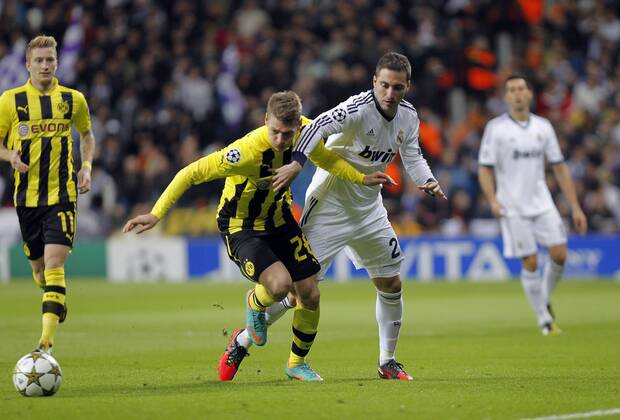 CF Real Madrid - BVB Borussia Dortmund Lukasz Piszczek - Gonzalo Higuain 