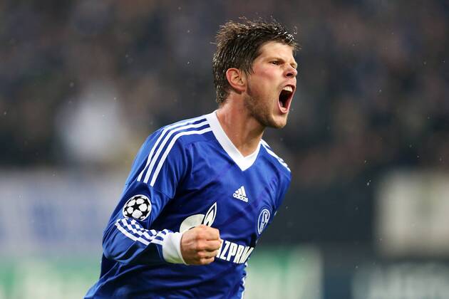 Fußball Champions League Schalke 04 - FC Arsenal am 06.11.2012 in der Veltins-Arena in Gelsenkirchen Torjubel Schalke zum 1:2 durch Klaas-Jan Huntelaar ( Schalke )