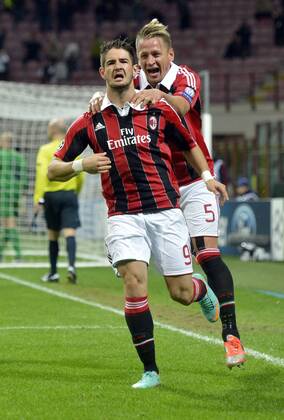 UEFA Champions League, AC Mailand - Malaga 1,Alexandre Pato , Philippe Mexes xHOCHxZWEIx xItalyxPhotoxPressx 