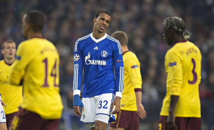 Gelsenkirchen, 06.11.2012, Veltins Arena, Fußball Joel Matip (S04) FC Schalke 04 - Arsenal London
