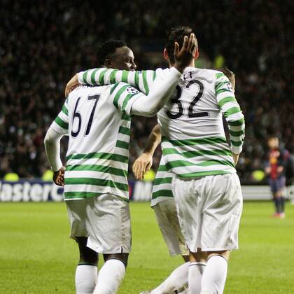 07.11.2012 Glasgow, Scotland. Tony Watt and Victor Wanyama in celebratiopn action during the Champions League game between Celtic and Barcelona from Celtic Park. xVagelisxGeorgarioux  ActionPlus285
