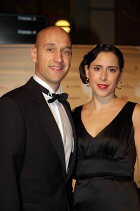 Deutscher Sportpresseball 2012 in der Alten Oper Frankfurt Pascal Roller, der frühere Kapitän der Skyliners mit Ehefrau Maria