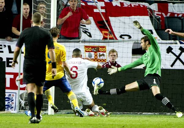 Stockholm Sweden 2012 11 14 Exhibition game Sweden vs England Steven Caulker 1-1 KP0300003 