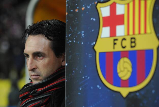 ITAR-TASS: MOSCOW, RUSSIA. NOVEMBER 20, 2012. Spartak s head coach Unai Emery watches action in a UEFA Champions League Group G football match between Spartak Moscow and FC Barcelona, at Luzhniki Stadium.  RE10DE86