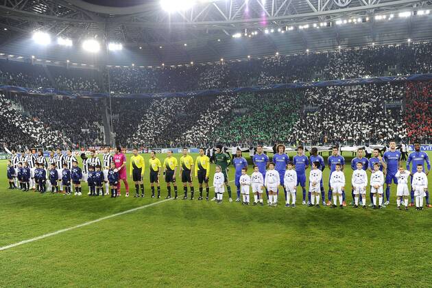 Torino 20 11 2012 - Champions League Juventus Turin - Chelsea: Mannschaftsvorstellung Juventus und Chelsea 