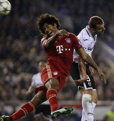 20-11-12 CHAMPIONS LEAGUE VALENCIA CF - FC BAYERN MÜNCHEN Roberto SOLDADO gegen DANTE 